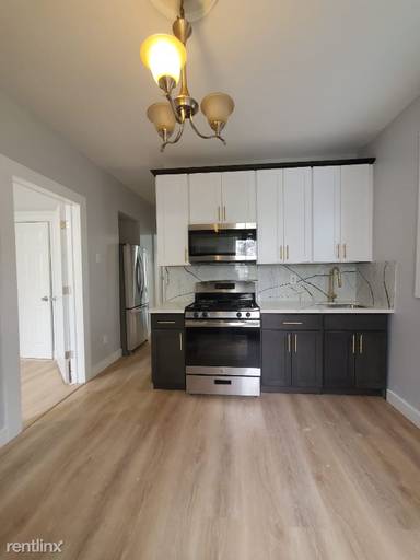 Main picture of 391 Avenue C