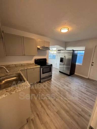 Main picture of 517 44th St