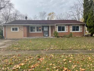 Main picture of 900 Union Dr