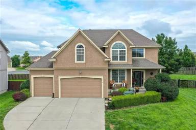 Main picture of 410 W Colleen Ct