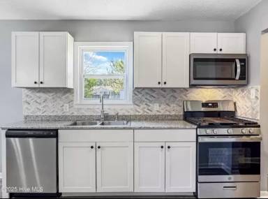 Main picture of 1602 Forbes Ct