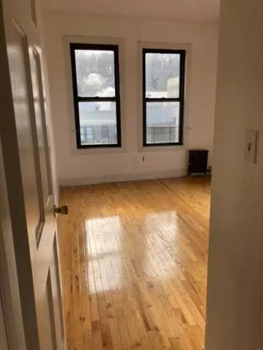 Main picture of 1 Arden St