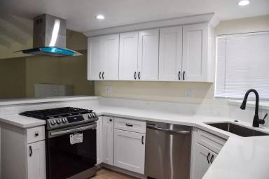 Main picture of 2318 E Coolidge Ave