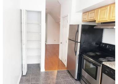 Main picture of 2200 Gilbert Ave