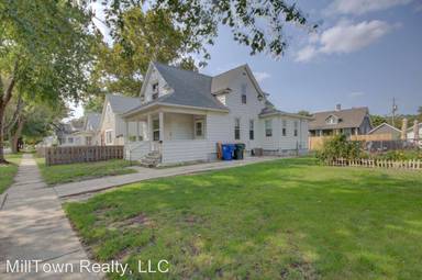 Main picture of 2312 W 1st St