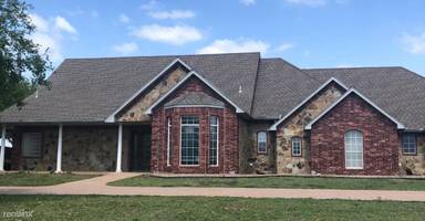 Main picture of 24 NW Eagle Mountain Rd