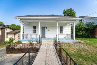 Main picture of 411 W 7th Ave