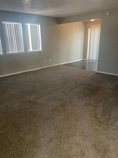 Main picture of 2401-27 E 55th Pl