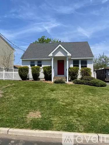 Main picture of 46 Bradley Dr