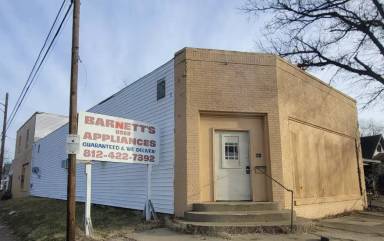 Main picture of 400 Covert Ave