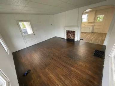 Main picture of 359 E Bowman St