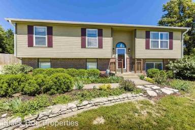 Main picture of 3051 Geneva Dr