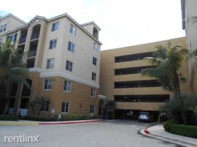 Main picture of Vizcaya Lakes Condo