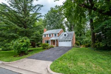 Main picture of 316 Forest Dr