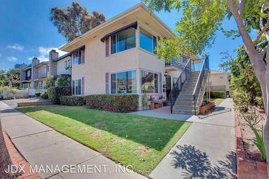 Main picture of 325 Gravilla St