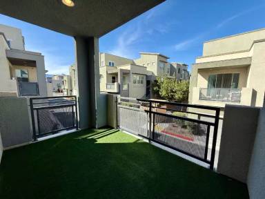 Main picture of 11237 Rainbow Peak Ave