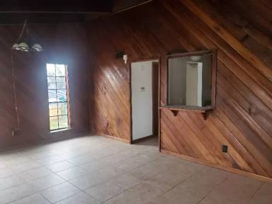 Main picture of 8002 Trapier Ave