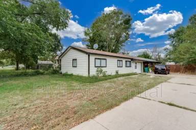 Main picture of 615 N Elder St