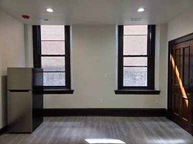 Main picture of 1135 Spring Garden St