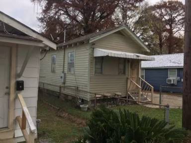 Main picture of 2221 Missouri St