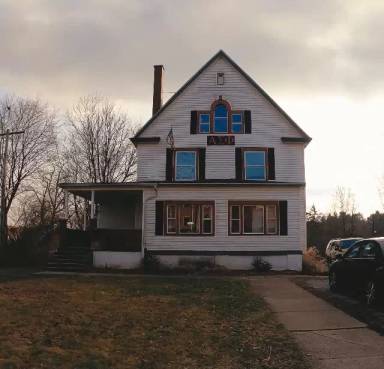 Main picture of 129 Waugh Ave