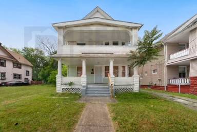 Main picture of 11702 Parkview Ave