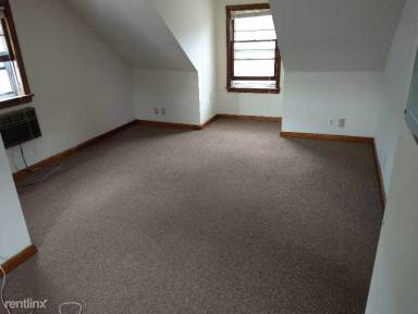 Main picture of 68 Jackson St