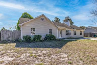 Main picture of 112 Dayrell Dr