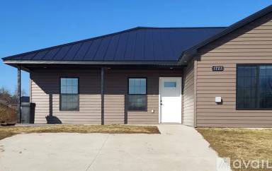 Main picture of 1723 Talon St