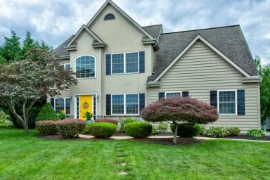 Main picture of 326 Darlington Ct