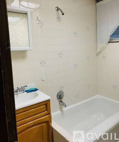 Main picture of 934 Eastern Ave
