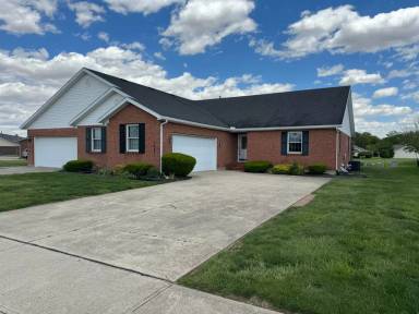 Main picture of 1001 Laurel Tree Ct