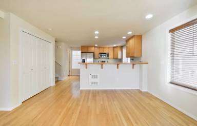 Main picture of 1204 N 85th St