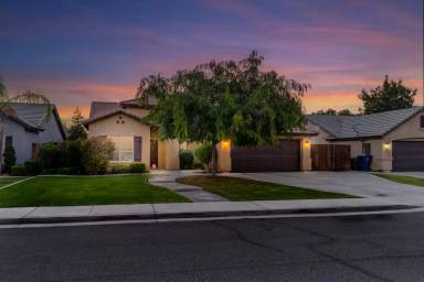 Main picture of 3811 Cornerstone Way