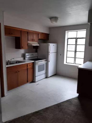 Main picture of 1300 Brice St