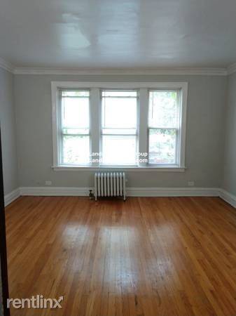 Main picture of 1525 W Estes Ave