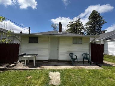 Main picture of 3106 S Vine St