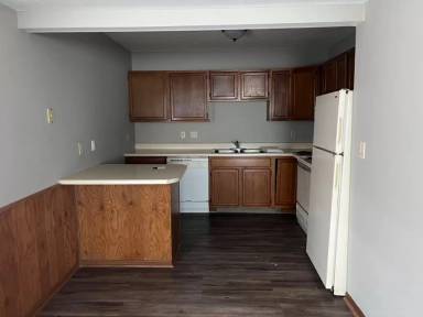 Main picture of 4915 Walker Ave
