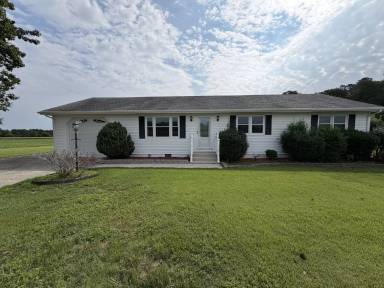 Main picture of 4810 Washington St