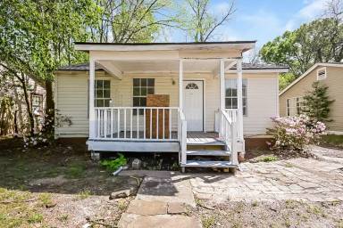 Main picture of 928 Ray St