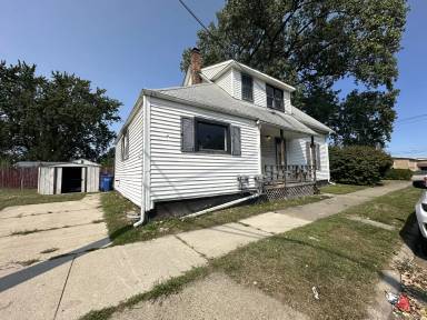 Main picture of 5250 E 9 Mile Rd