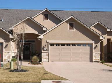 Main picture of 1736 Lonetree Dr