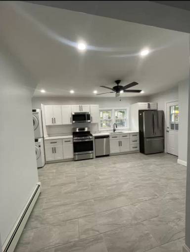 Main picture of 229 W Main St