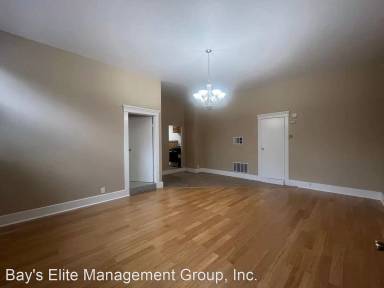 Main picture of 3402 Lynde St