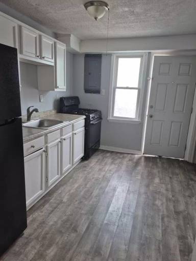 Main picture of 85 Blackmore St