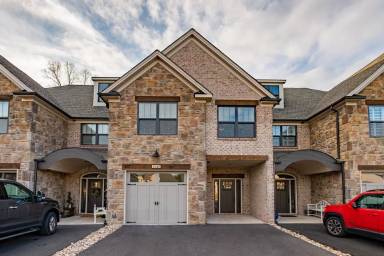 Main picture of 1245 Sleepy Oak Ln