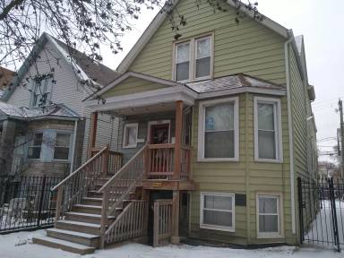 Main picture of 3707 N Kimball Ave