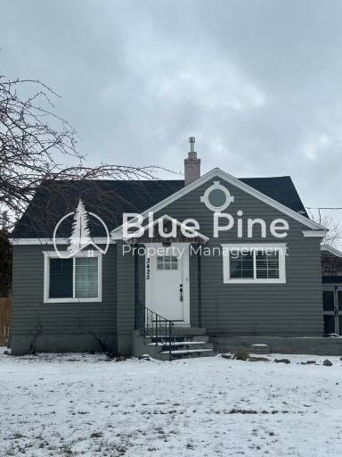 Main picture of 3425 Owen St