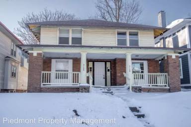 Main picture of 3128 N College Ave
