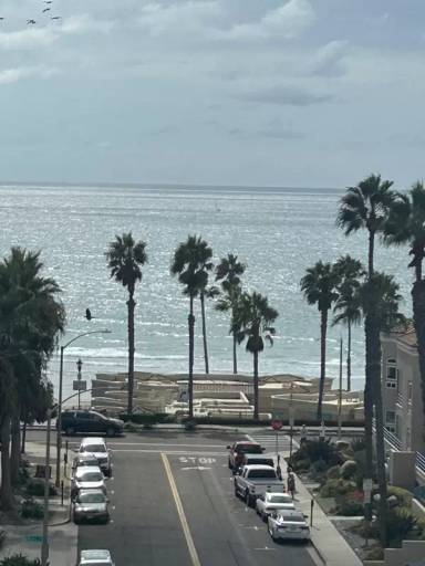 Main picture of 355 N Cleveland St